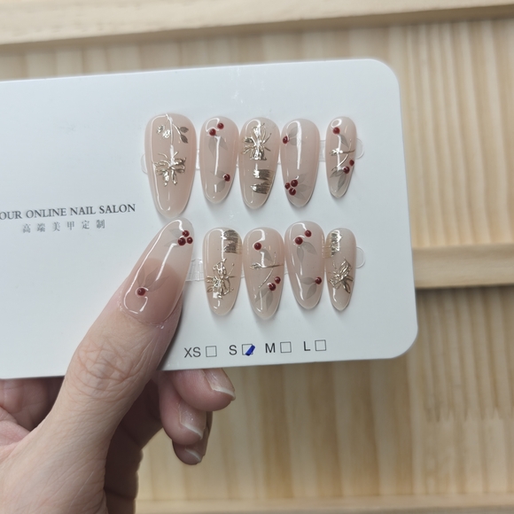 Nude Almond Shape Handmade Press On Nails Art Set - Picture 4 of 10